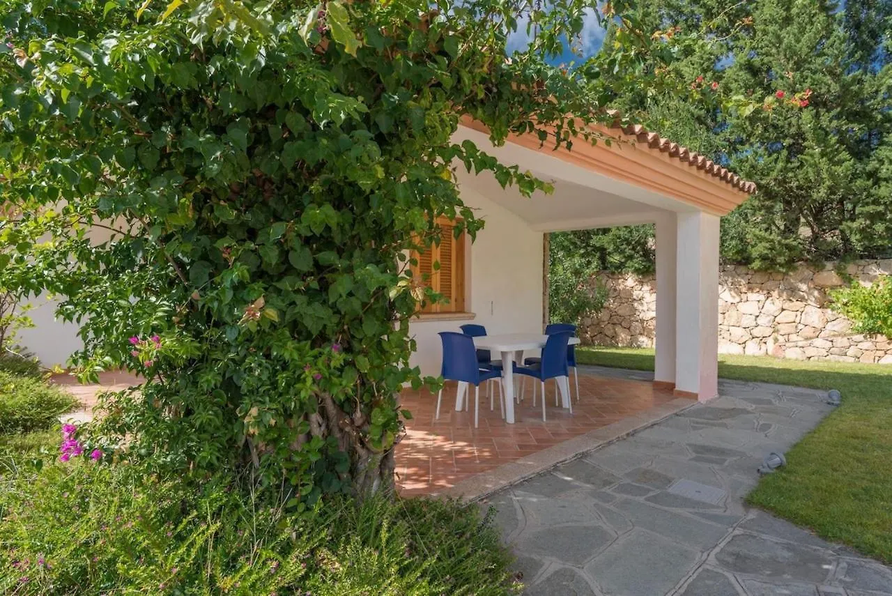 Residence Con Piscina A Tanaunella A 1500 M Dal Mare 0*,
