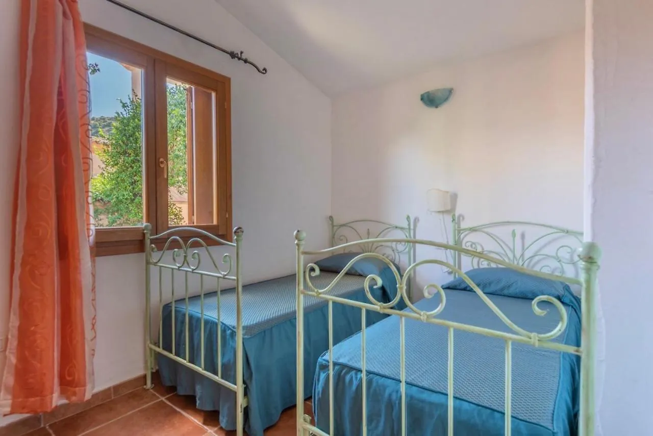 Residence Con Piscina A Tanaunella A 1500 M Dal Mare Lägenhetshotell